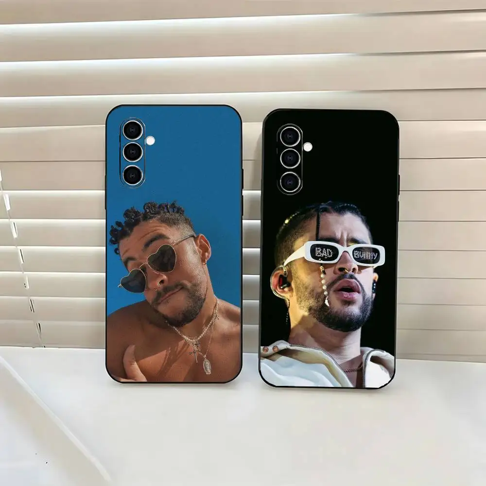Coque souple en silicone noir antichoc Singer B-Bad BunnY pour Samsung Galaxy A56 A55 A54 A36 A35 A34 5G
