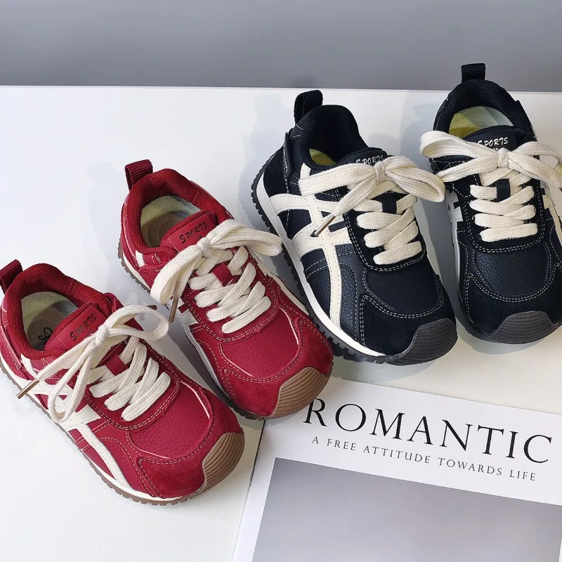 

2025 New Children's Sneakers Winter Plush Warm Soft Sole Boys Casual Shoes Soft Sole Lightweight Comfortable Girls' Cotton Shoes