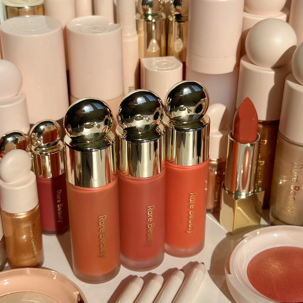 2025 Hot Brand Evidenziatore Lipsitck Blush Trucco Contorno viso Ombra Fard Fard liquido Plump Bronzer Stick Lip Gloss Trucco