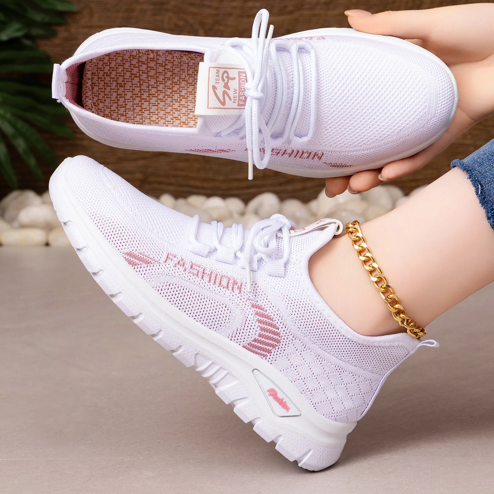 

Women Casual Walking Shoes Breathable Non-Slip Elderly Mom Sneakers Comfortable Lightweight Flat Soft Sole Outdoor Summer Mesh