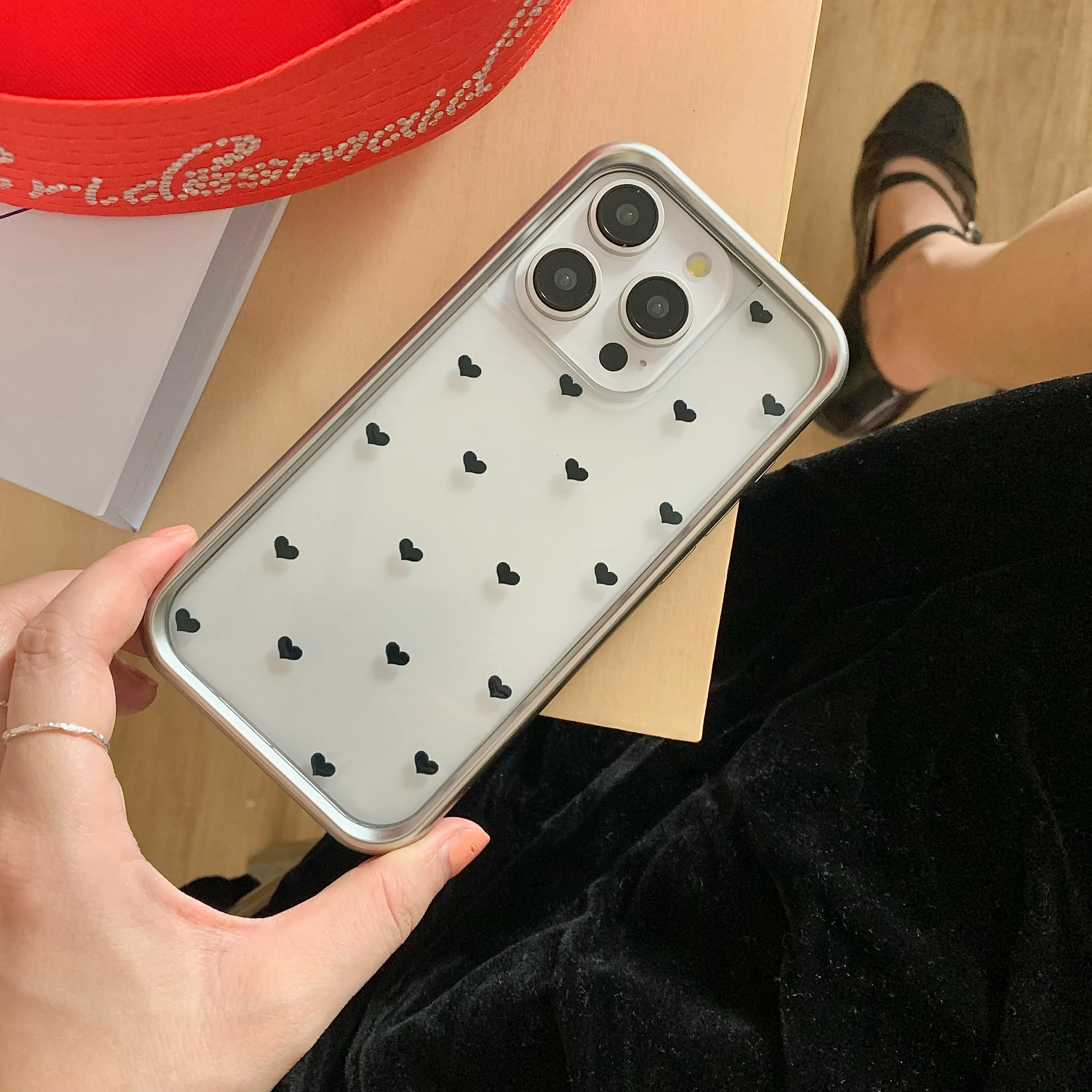 Korean Ins Full Screen Black Love Heart Transparent Electroplated Edge Phone Case for iPhone 15 14 13 Pro Max 12 Pro Back Cover image 5