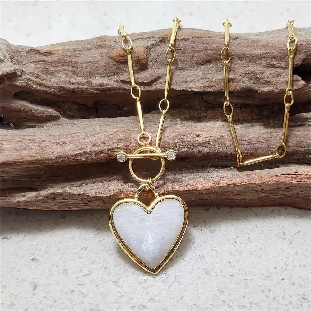 

FUWO Wholesale Natural Moonstone Necklace,Love Heart Shaped White Quartz With 17"/22" Golden Stick OT Chain Jewelry 5 Pcs NC477