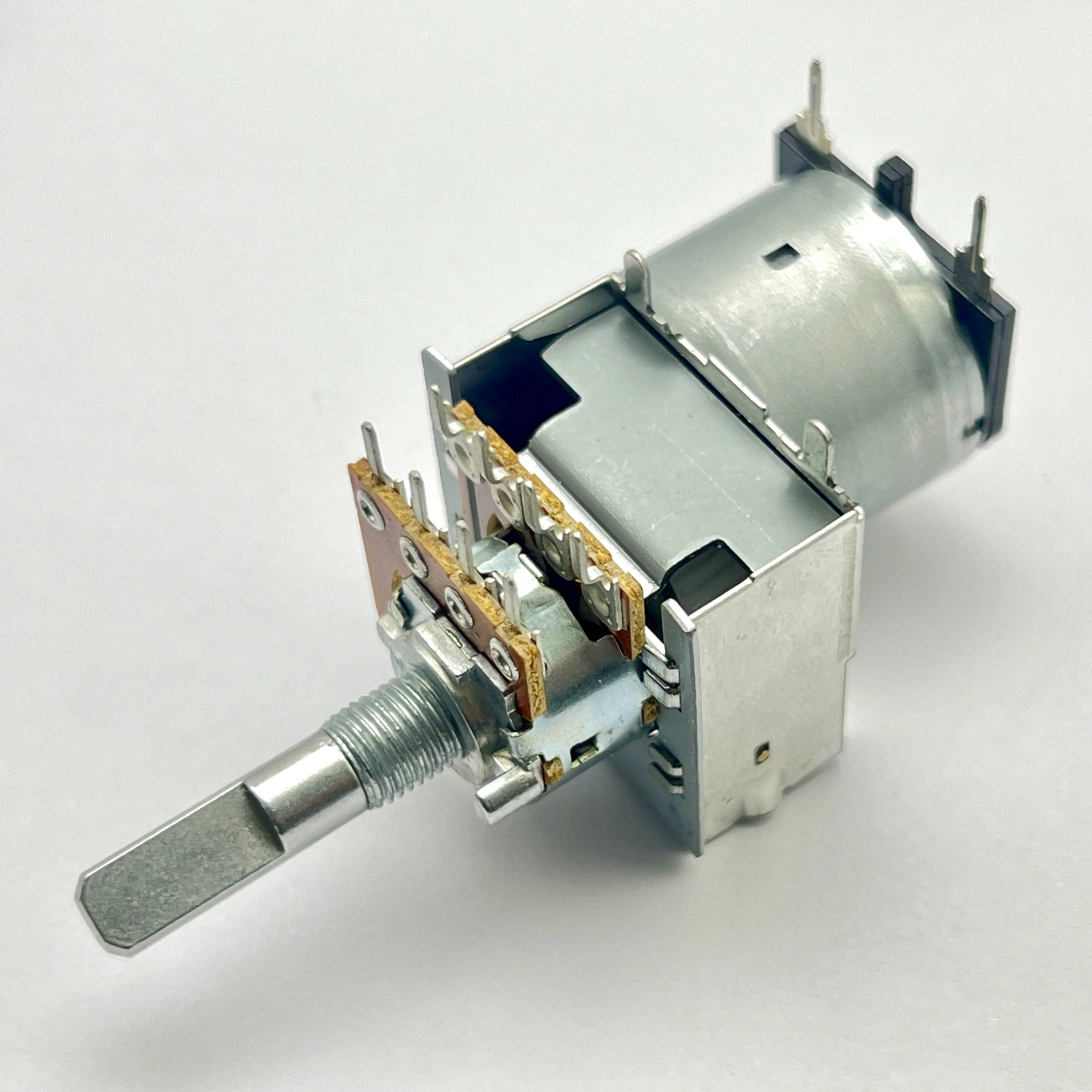 1 PCS brand new original Taiwan Fuhua Tianlong amplifier motor dual volume potentiometer B50K * 2 axis length 25mm
