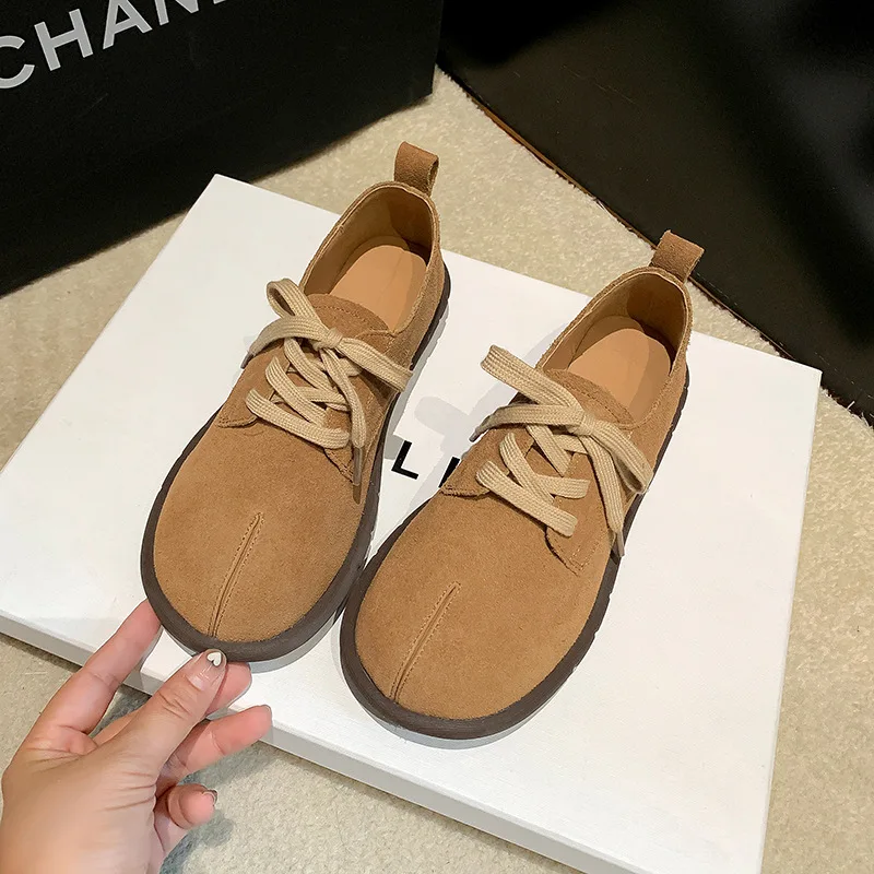 

Shallow Mouth Shoes Woman 2024 Autumn Casual Female Sneakers Slip-on Round Toe Soft Clogs Platform New Fall Slip On Retro Creepe