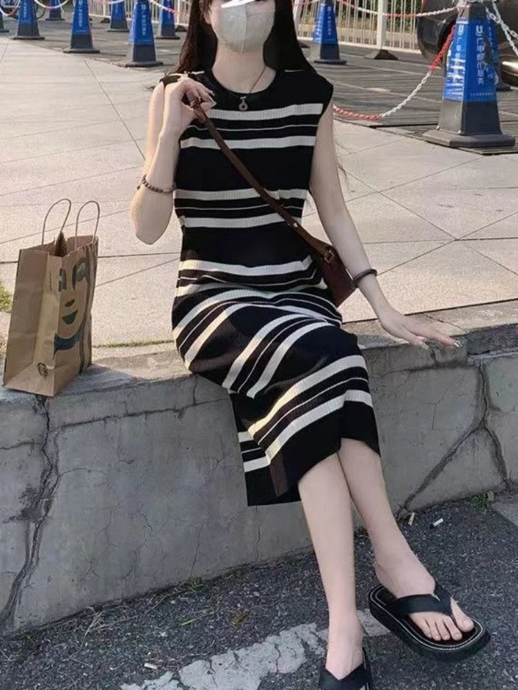 Retro Striped Knitted Long Svel Dr Women's Summer Slimming Design Hollow out Polyester Straight Cut Gown