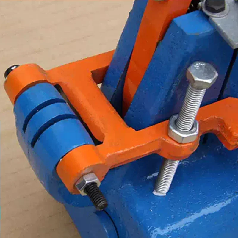 Spaccalegna per lame per sega Macchina per l'apertura di macchine per la lavorazione del legno Macchina per l'apertura per spaccare Pinze per filo per sega Affilatrice per ingranaggi divisa