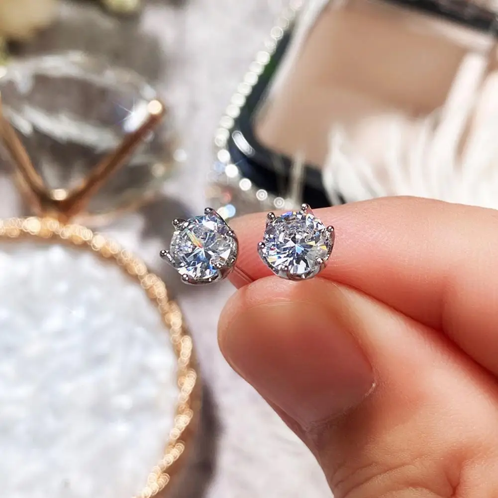 Exquisite Design Stud Earrings Elegant Geometric Cubic Zirconia Stud Earrings for Women Lightweight Bridal Jewelry Gift