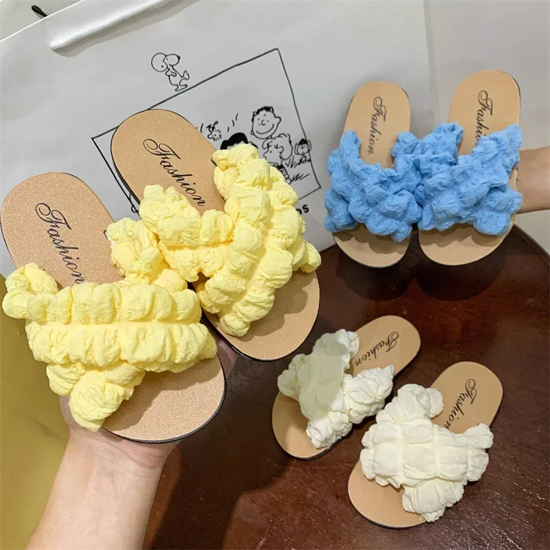 

Children Slippers Princess Cross Strap Soft Sole Anti Slip Outer Wearing Sandals Girls Versatile Casual Shoes zapatos de niña