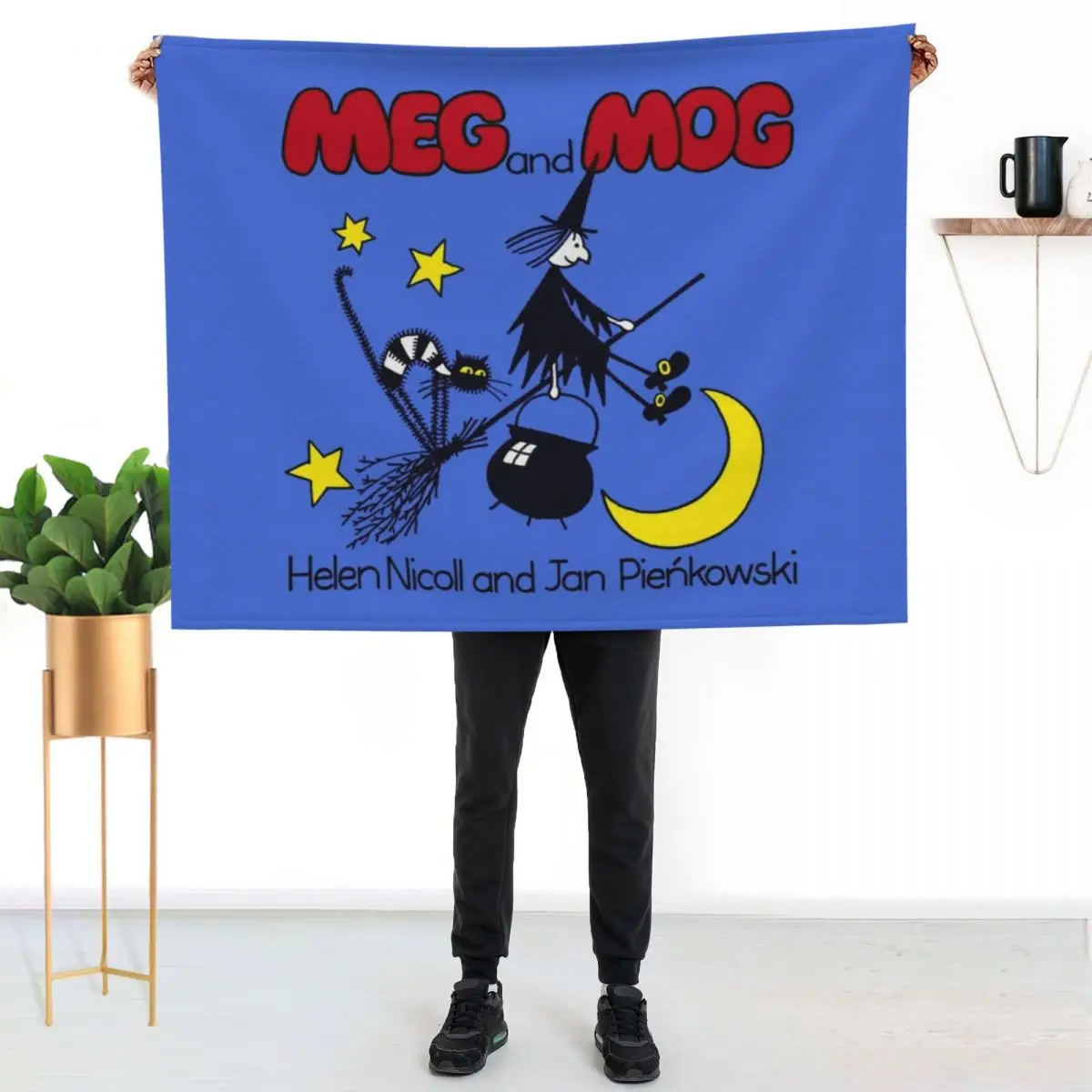 RIP Illustrator Jan Pienkowski And Thanks For Your Inspiration Throw Blanket Vintage manga Loose Decorative Sofa Blankets