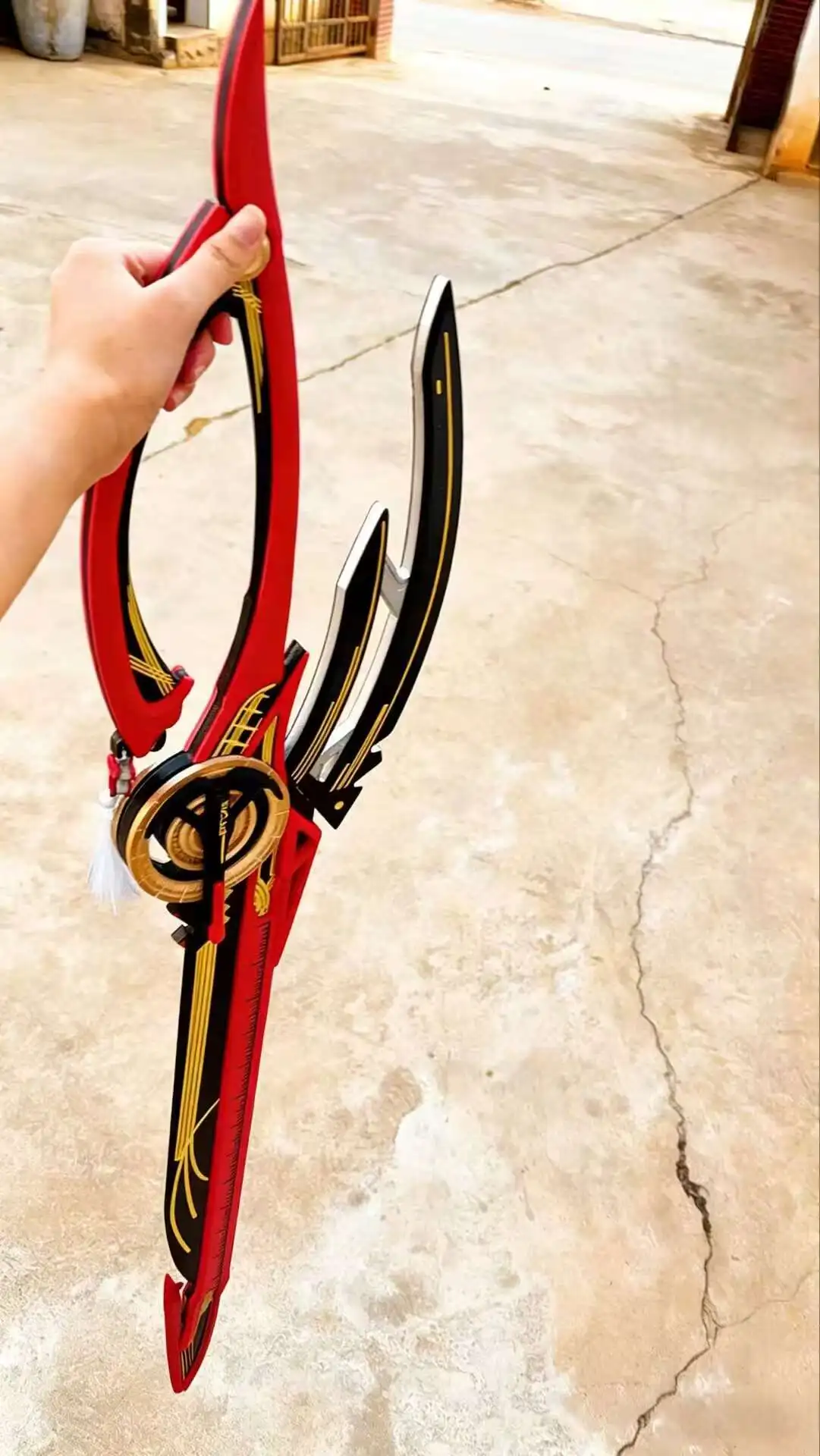 

Lenth160CM Game Wuthering Waves CHISA Giant Scissors Sword Weapons Cosplay Prop Model For Halloween Christmas Party Accessories
