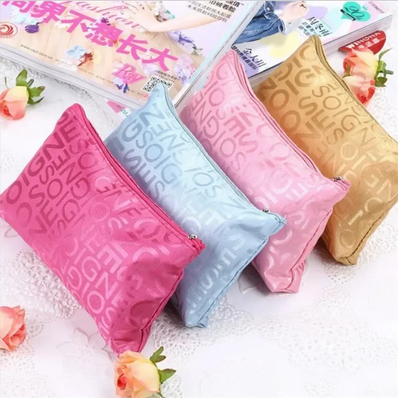 Przenośna Śliczna Wielofunkcyjna Podróżna Kosmetyczka na Kosmetyki z Zamkiem Błyskawicznym Organizer na Przybory Toaletowe Damska Torba na Kosmetyki