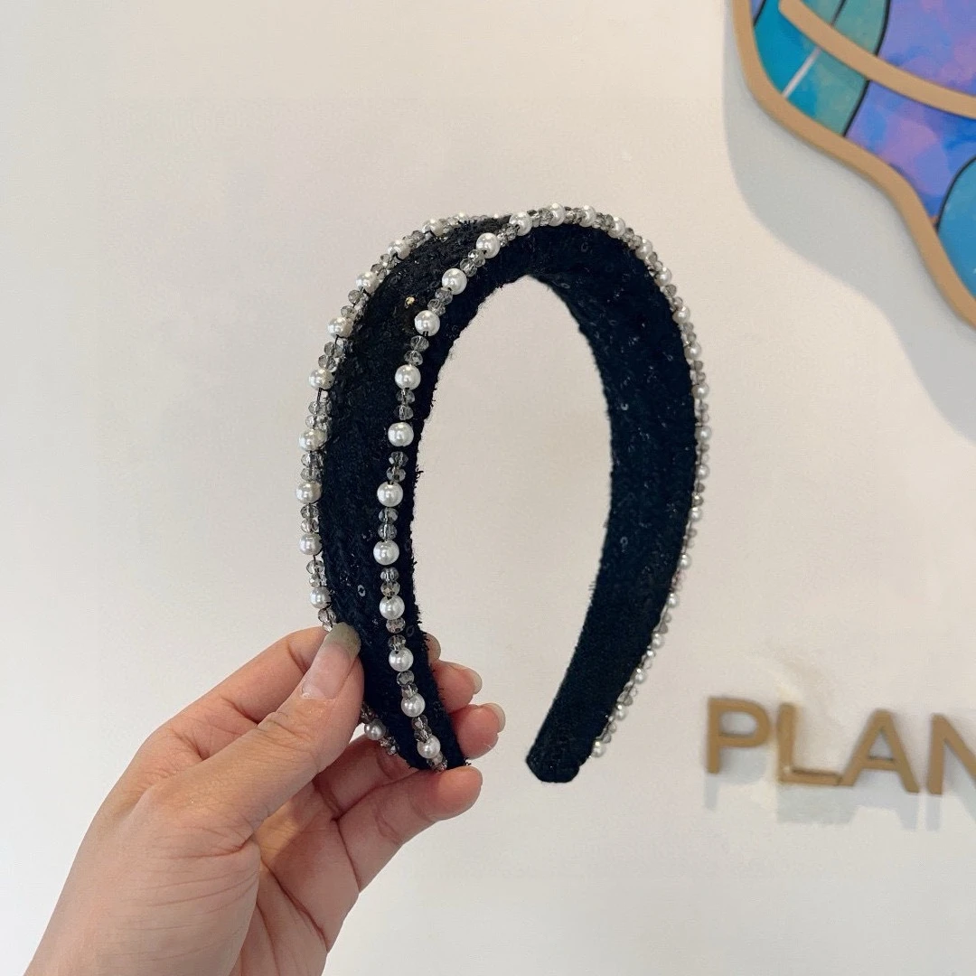 

High-quality Master Heavy Wool Pearl Headband Wide-brimmed Headband Shows High Temperament and Light Luxury Hair Accessories