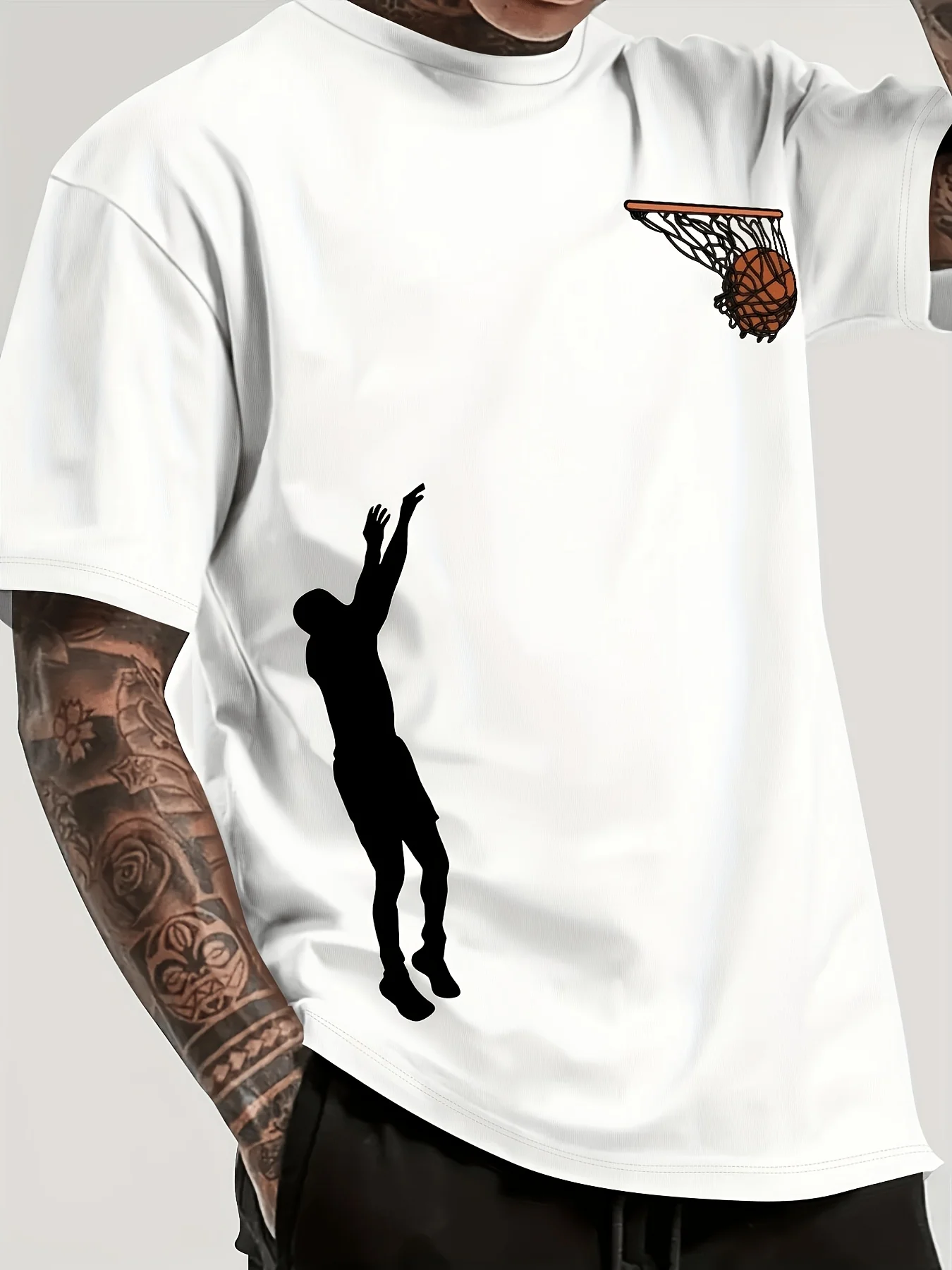 Men's Basketball Dunk Print T-Shirt - Short Sleeve Round Neck Casual Shirt with Dunk Action Graphics, Suitable for Casual Attire, & Outdoor Activities, Machine Washable Athletic Apparel for Fans, Year-Round Comfortable Fit