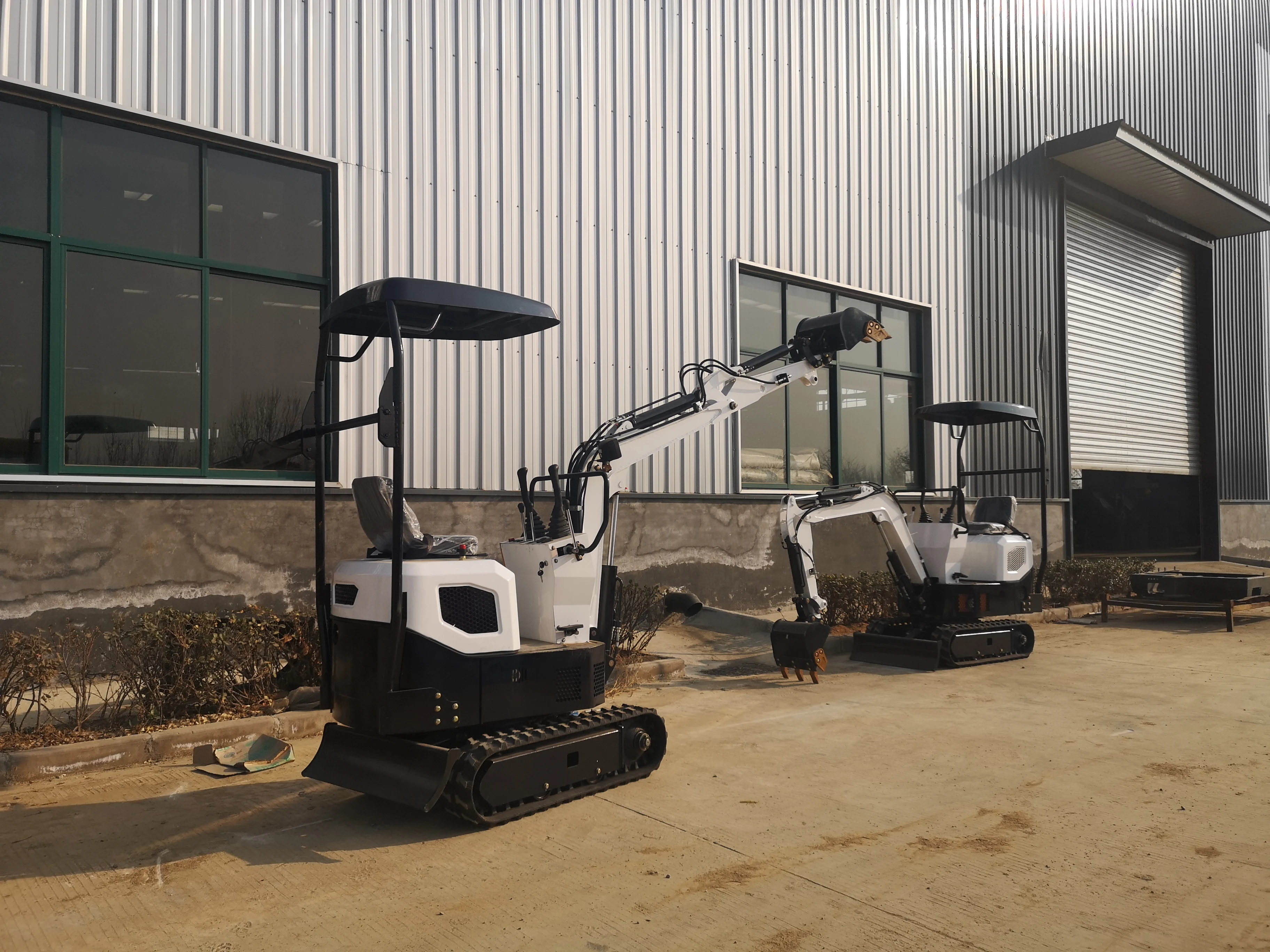 SYNBON Mini Digger Digging Machine 0.9Ton Micro Crawler Excavator