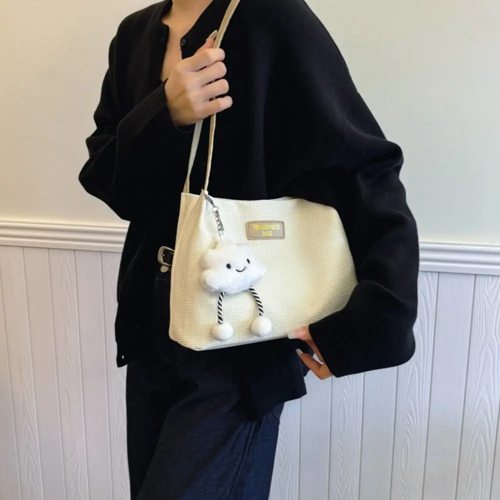 Милая женская сумка на плечо в корейском стиле, новый дизайн, большая вместительная сумка из искусственной кожи под мышками, однотонная сумка в стиле ретро для девочек