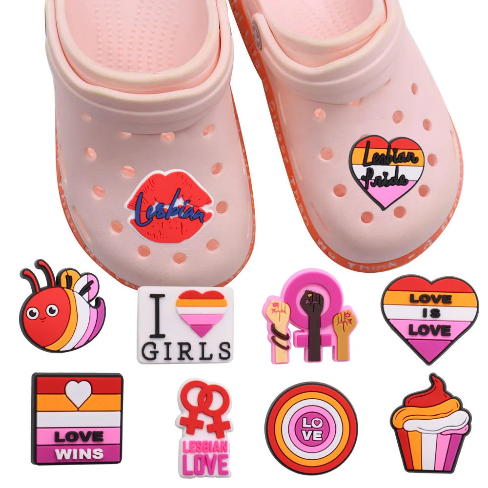 Dijes para zapatos de PVC de 1-10 piezas, corazón para cupcakes, orgullo lésbico, amor de abeja, sandalias LGBT para niñas, decoración de zapatos, pulseras aptas para regalos de navidad