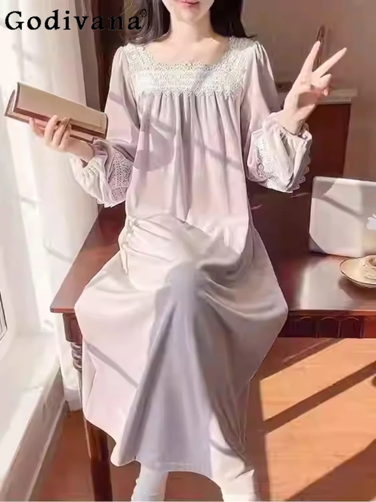 

Elegant French Velvet V-neck Lace Knee Nightdress Women Autumn Winter New Long-sleeved Fashion Court Loose Comfort Loungewear