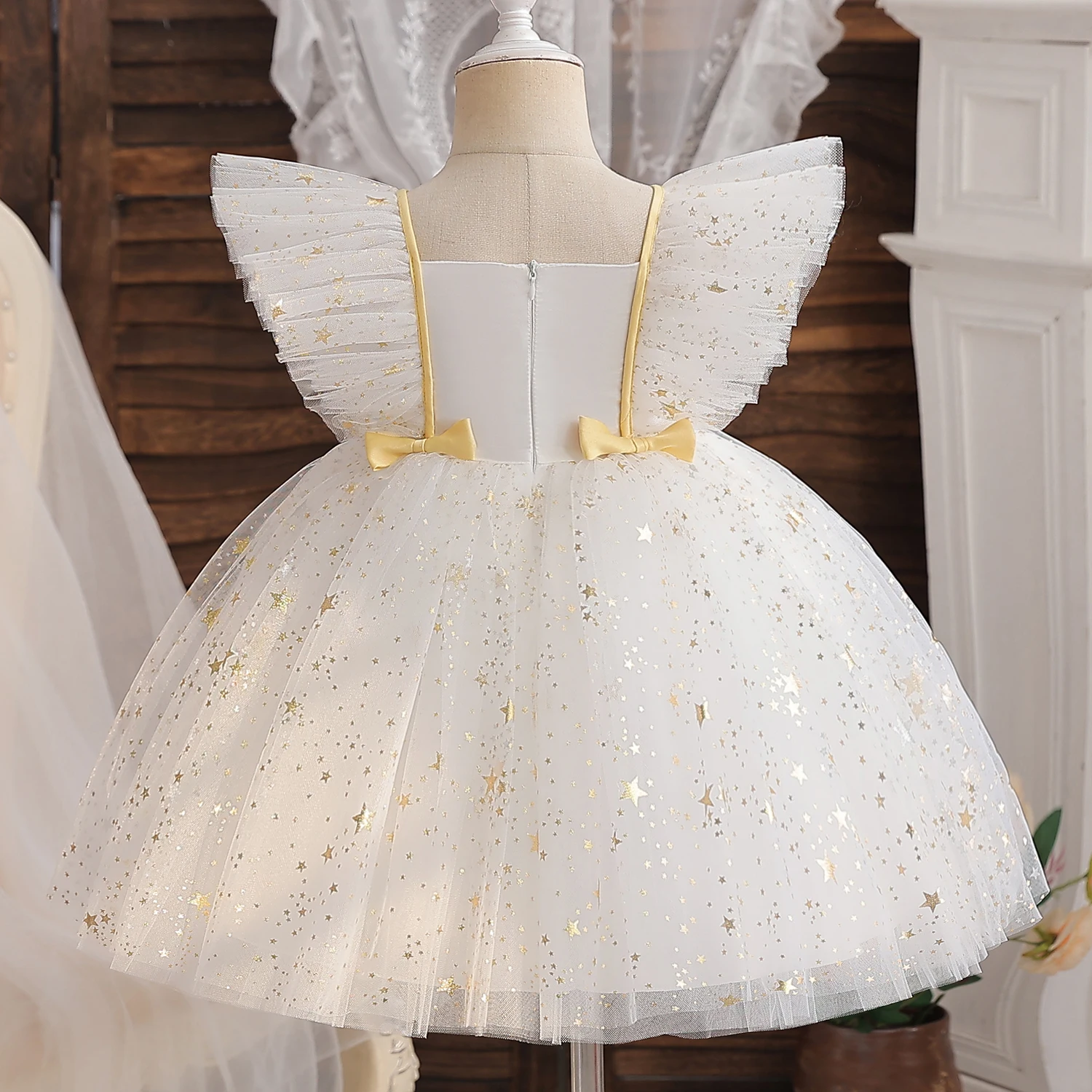 Toddler Baby Girls 1st Birthday Christening Clothes White Dress Kids Tulle Sequined Tutu Newborn Party Formal Occasion Costumes