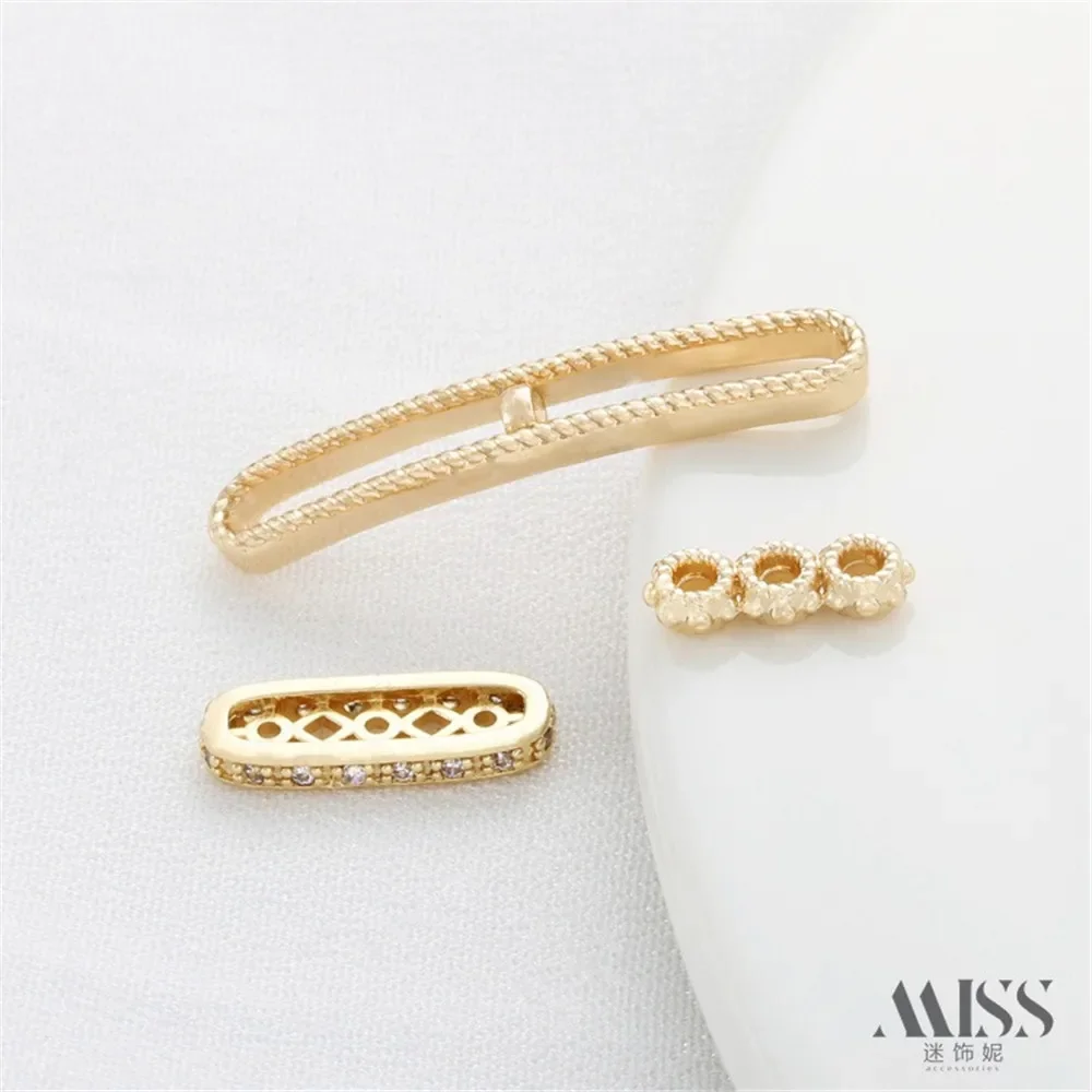 Accessorio per slot per schede con perla fai da te a tre file con fibbia ellittica porosa placcata in oro 14K