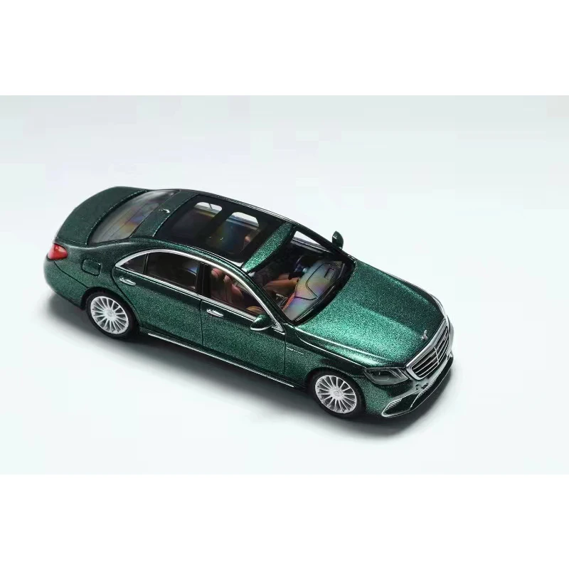 KING In Stock 1:64 S65 W222 Metal WHITE Green Diecast Diorama Car Model