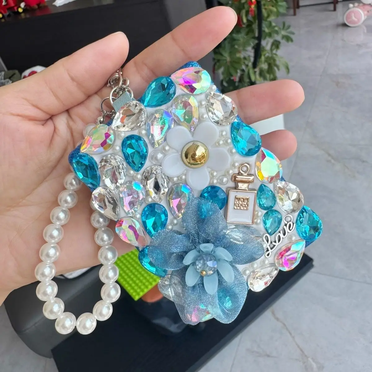 Portable Pocket Folding Makeup Mirror Bling Rhinestone Two-side Mirror With Pearl Chain Handheld Vanity Glass Key Ring Gift