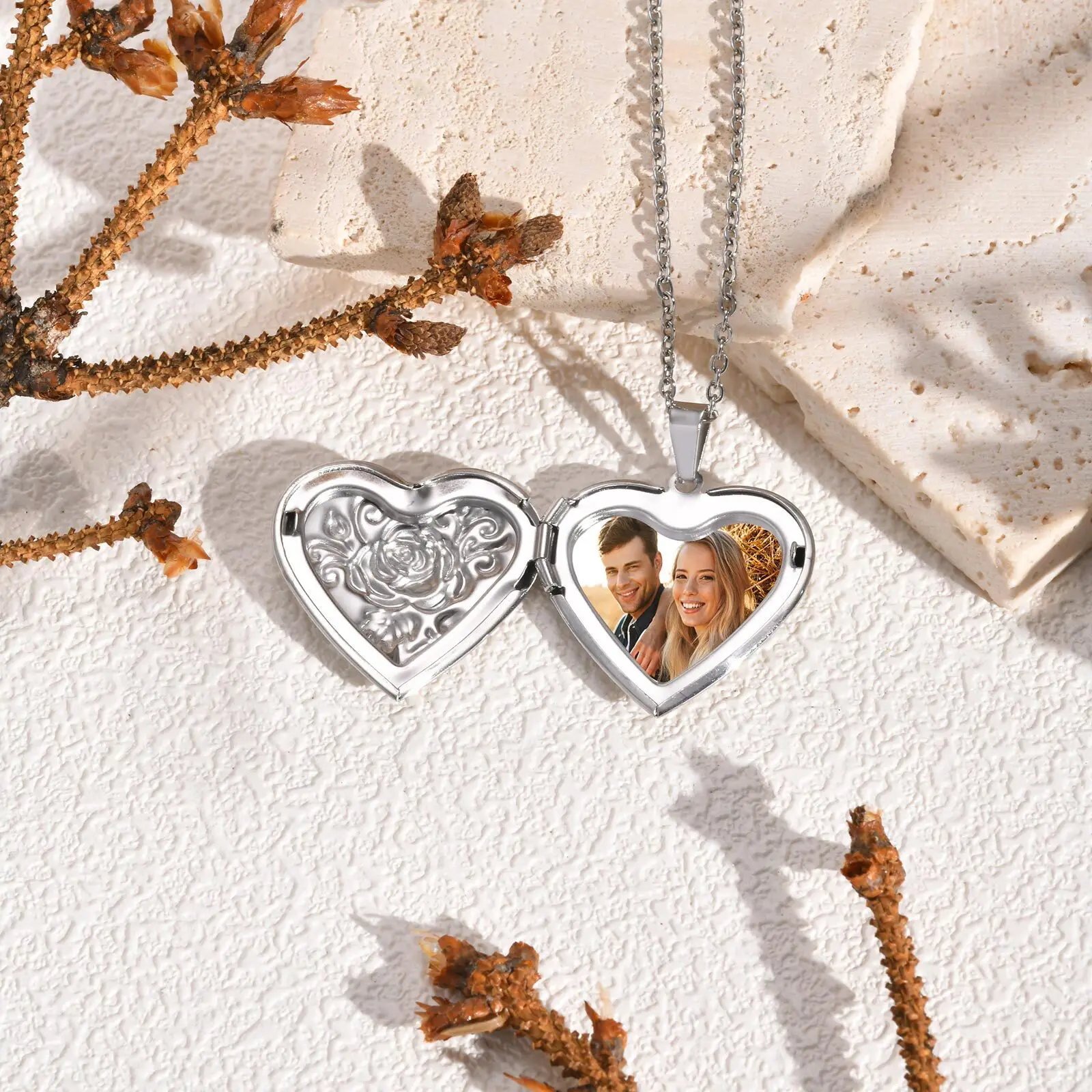 Collana con ciondolo a cuore personalizzato da donna, gioielli con collana con foto chiusa personalizzata, regalo di compleanno per festa di anniversario