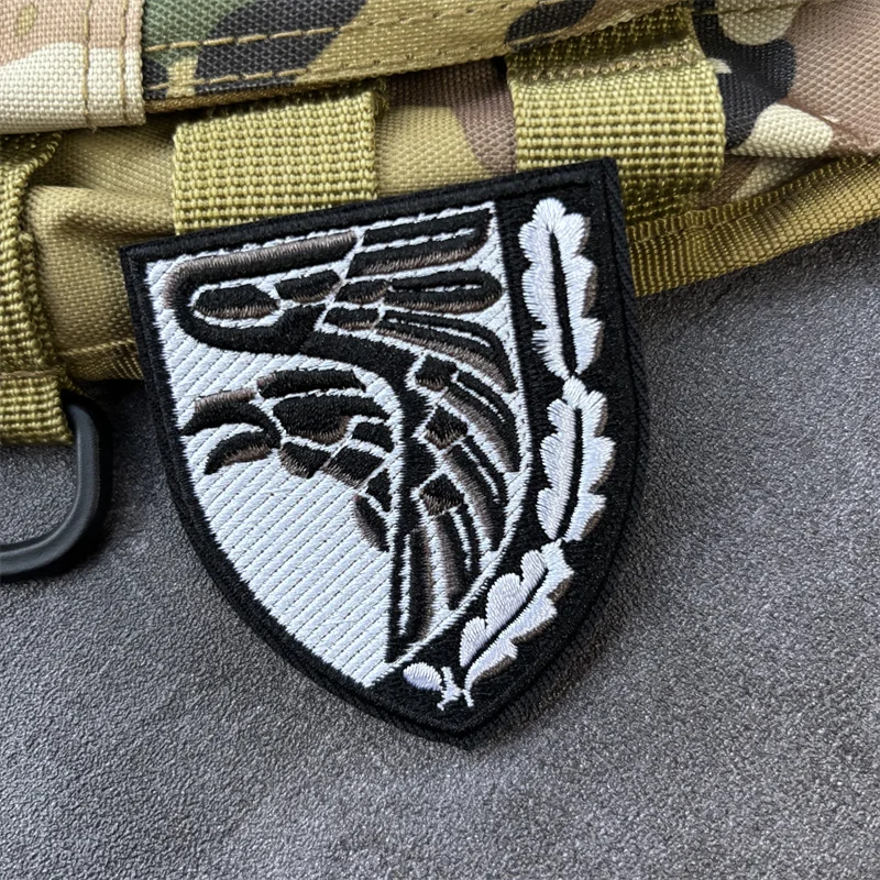 Parche moral táctico bordado con velcro para uniforme y mochila - imagen 5