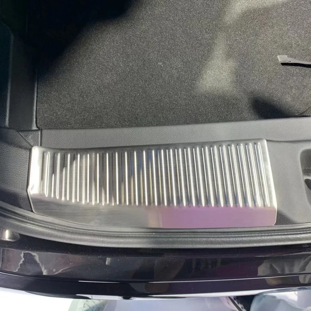 

Для Honda Vezel HR-V E:HEV 2021 2022 2023, внутренний задний бампер из нержавеющей стали, защита двери багажника, внутренняя накладка на порог, накладка