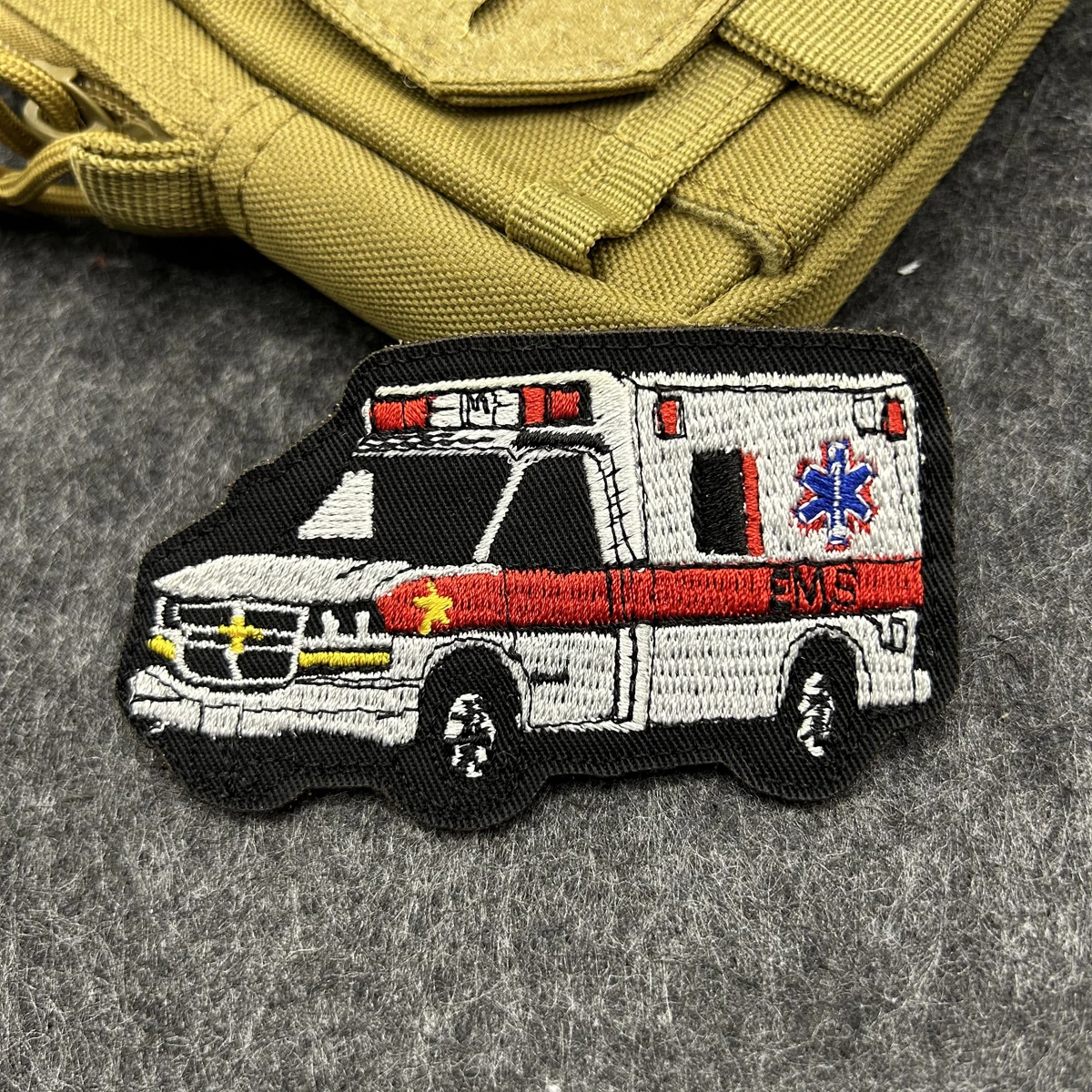 Patch brodé Tactique EMS Ambulance avec attaches auto-agrippantes, insigne moral pour paramédicaux, pour DIY, chapeau, sac à dos, veste