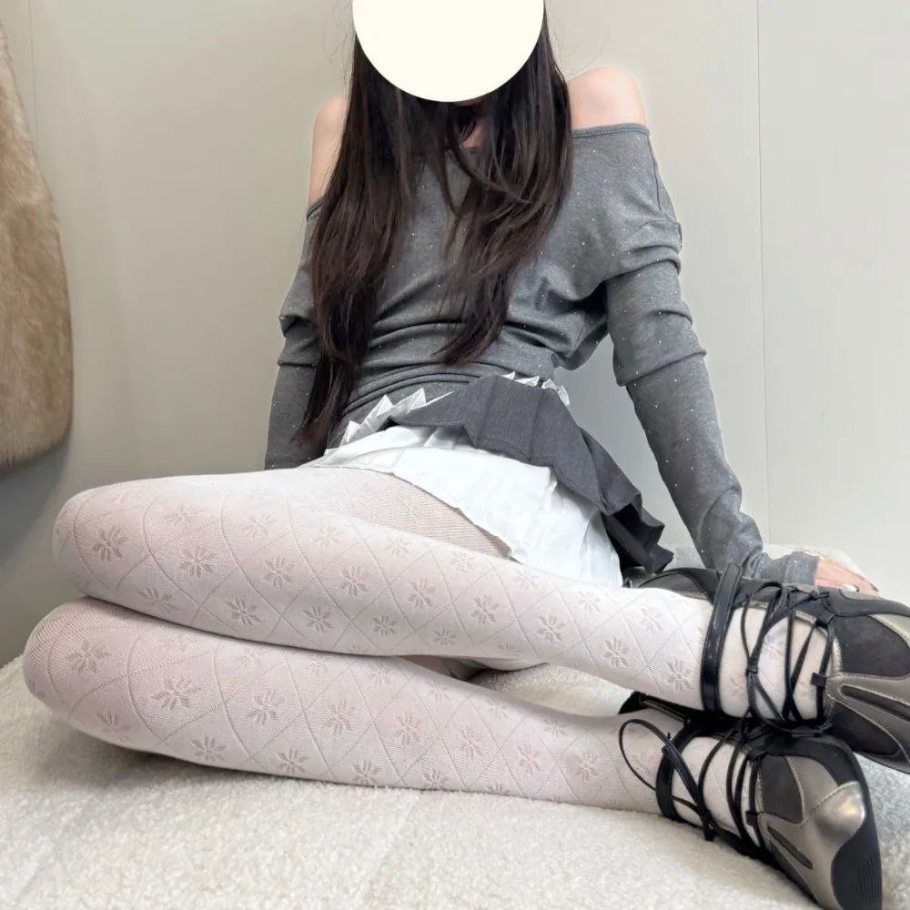 

Сексуальные осенние колготки со снежинками, хлопковые мягкие базовые колготки, бесшовные тонкие чулки с вышивкой, женские леггинсы
