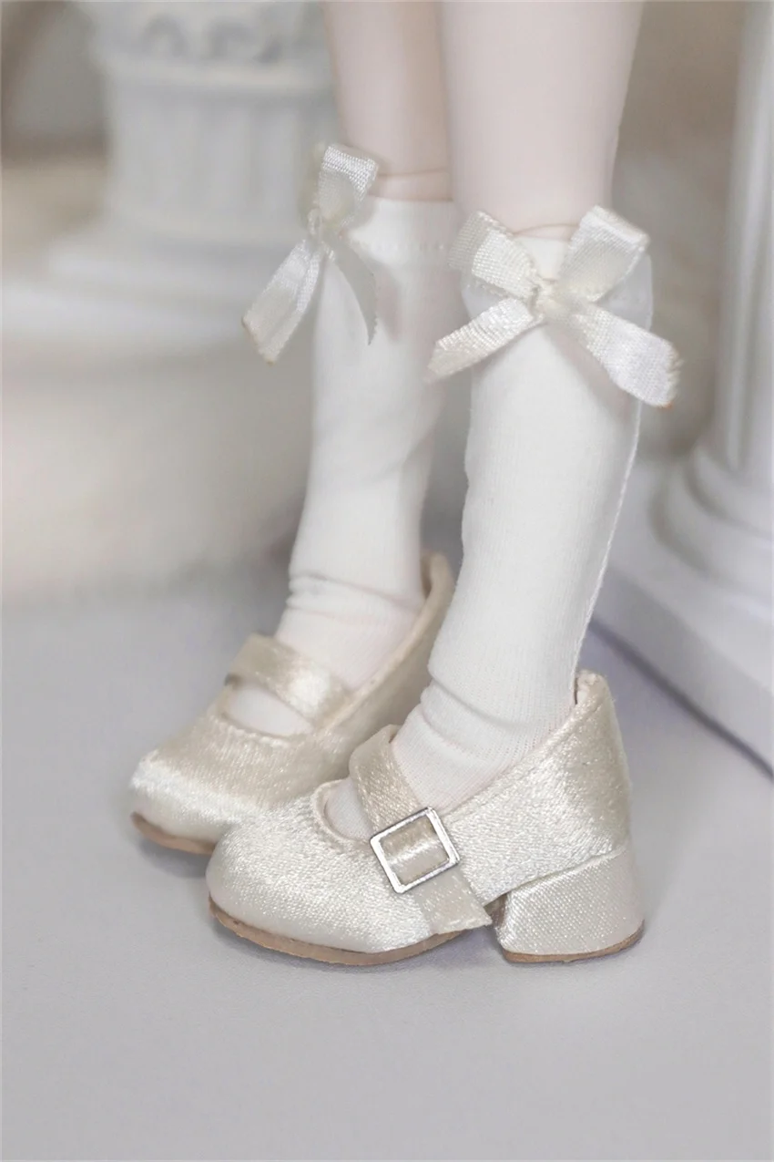BJD รองเท้าของเล่นผ้าไหมหัวกลมรองเท้าส้นสูง1/6 BJD ตุ๊กตาอุปกรณ์เสริม