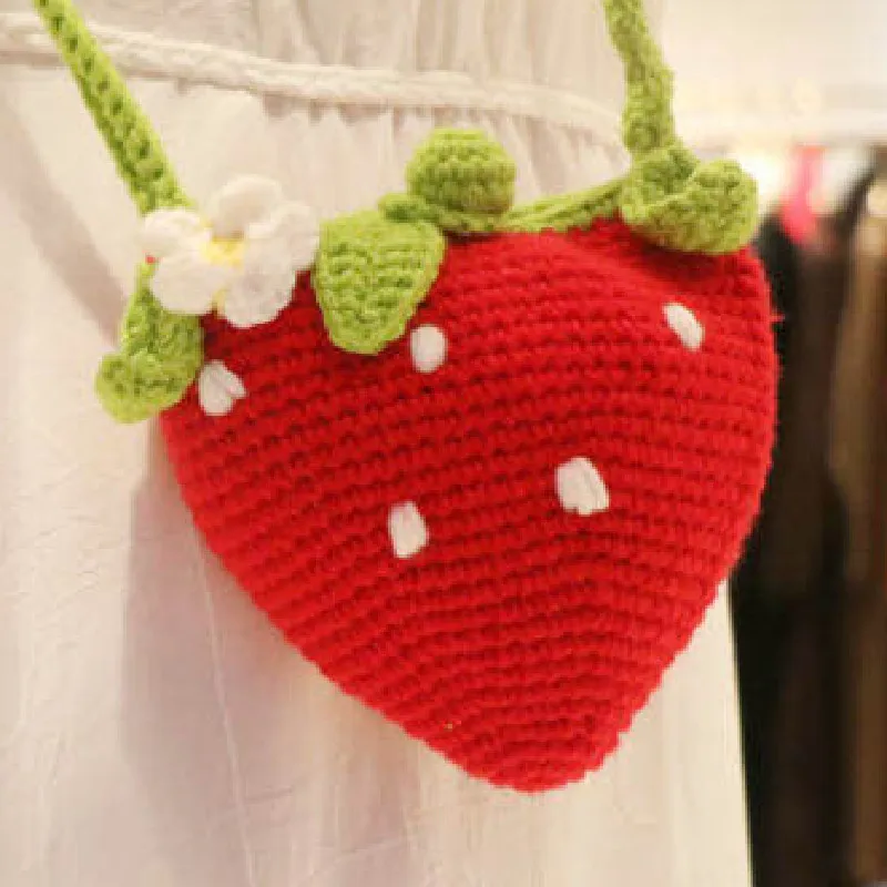 2pcs/Knitting snack bag strawberry Bag Messenger Bag children\'s backpack lovely fruit bag hand crochet bag