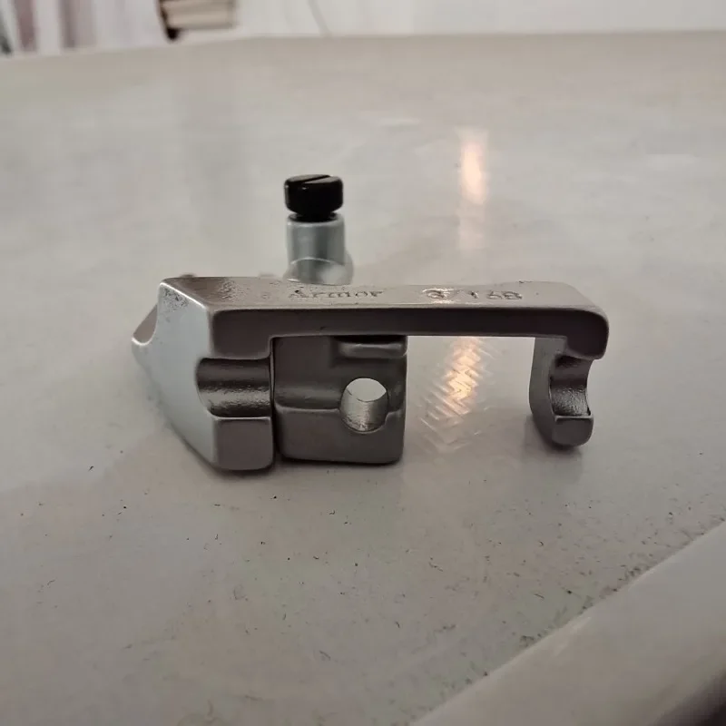 High Head Sewing Machine Embedded  Presser Foot 246/8B/341   Wrapped Pipe Strip Buried Bag  Rope Falling Bone