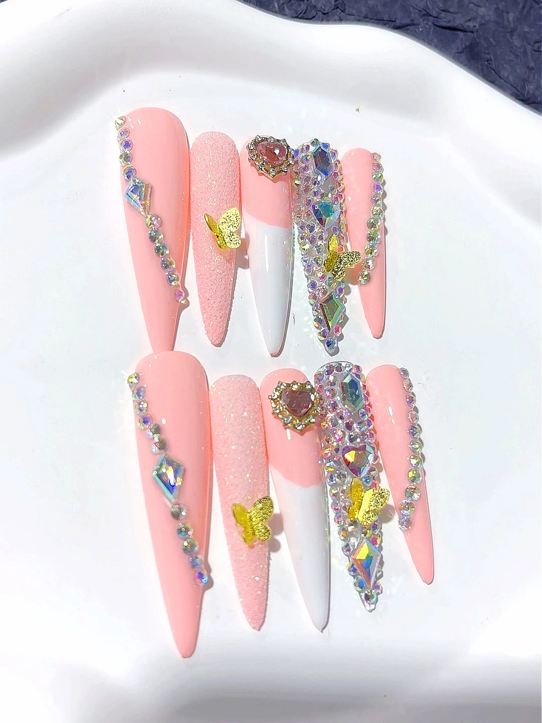 

Colorful Diamond Sparkling Pink Long Pointed Fashion Manicure (M032)