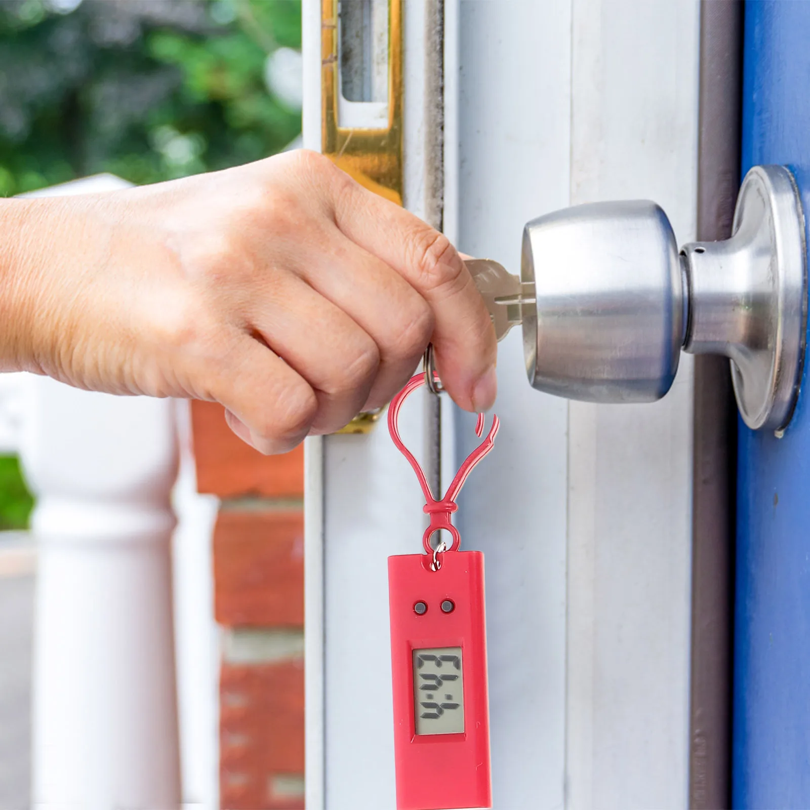 

5pcs Electronic Keychain Simple Clip-On Pocket Timepiece For Kids Students Keyring Keychain Pocket Watch Belt Loop Gift