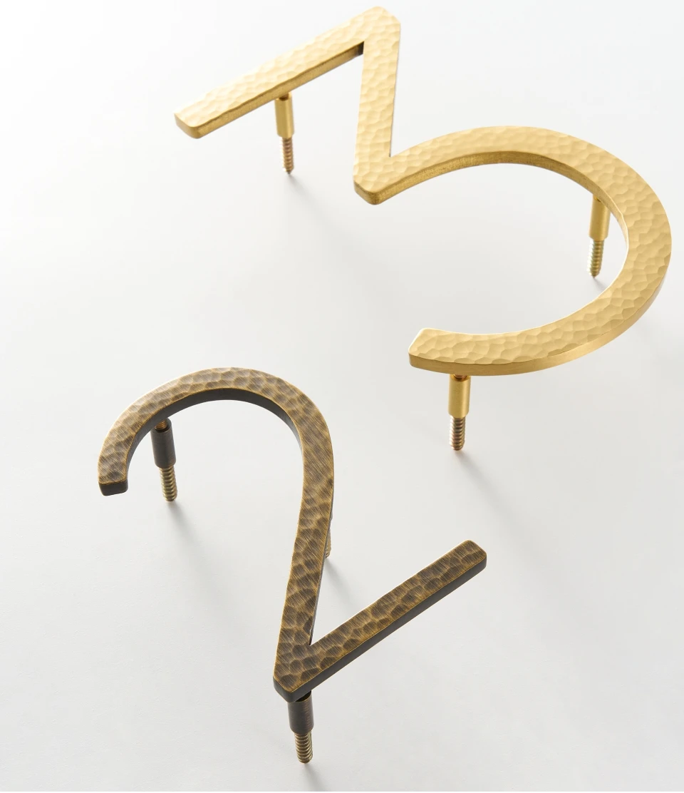 Nurlin Solid Brass Hammered Antique Brass 4-12 Inches 10-30cm Big Number Letter Door House Public Floating Signature