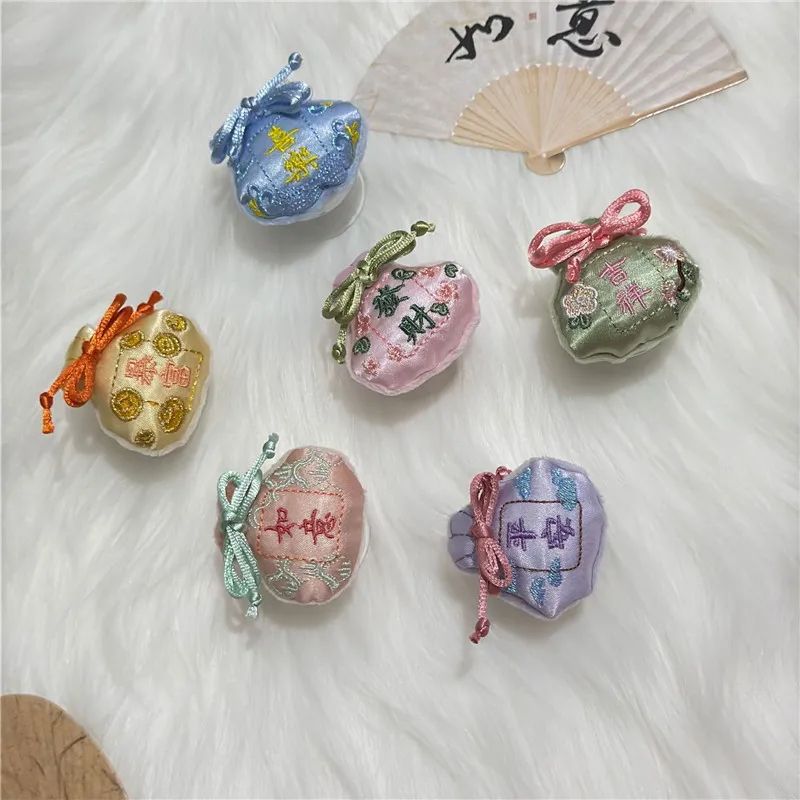 

Blessing Lucky Cloth Bag Mobile Phone Stand Holder Grip Fold Tok Support For IPhone 15 16 Phone Tablet Accessories Stand Holder