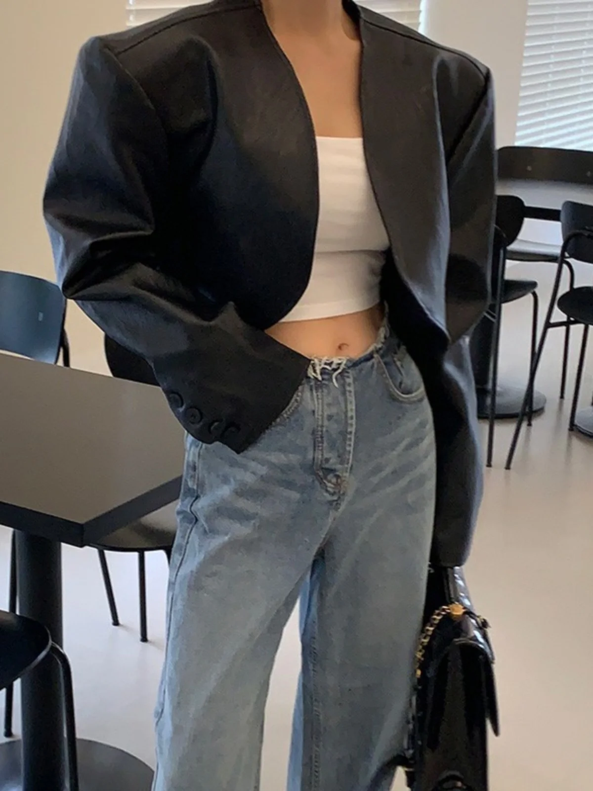 Vintage PU-Leder Jaet Damen Ort Sle Frühling 2023, Faion Sensation Commute V-ne Long Sve Slim Fit Top