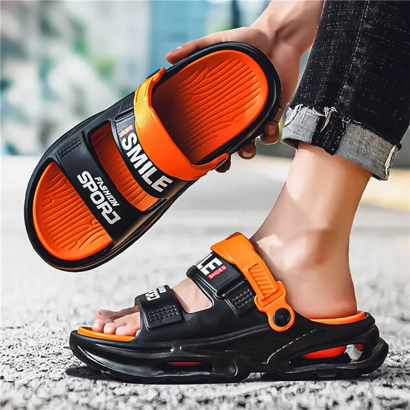 

2025 Summer Men's Sandals New Home Garden Shoes Comfortable and Lightweight Men Slippers Non-Slip Soft Bottom Flip Flop Sandals