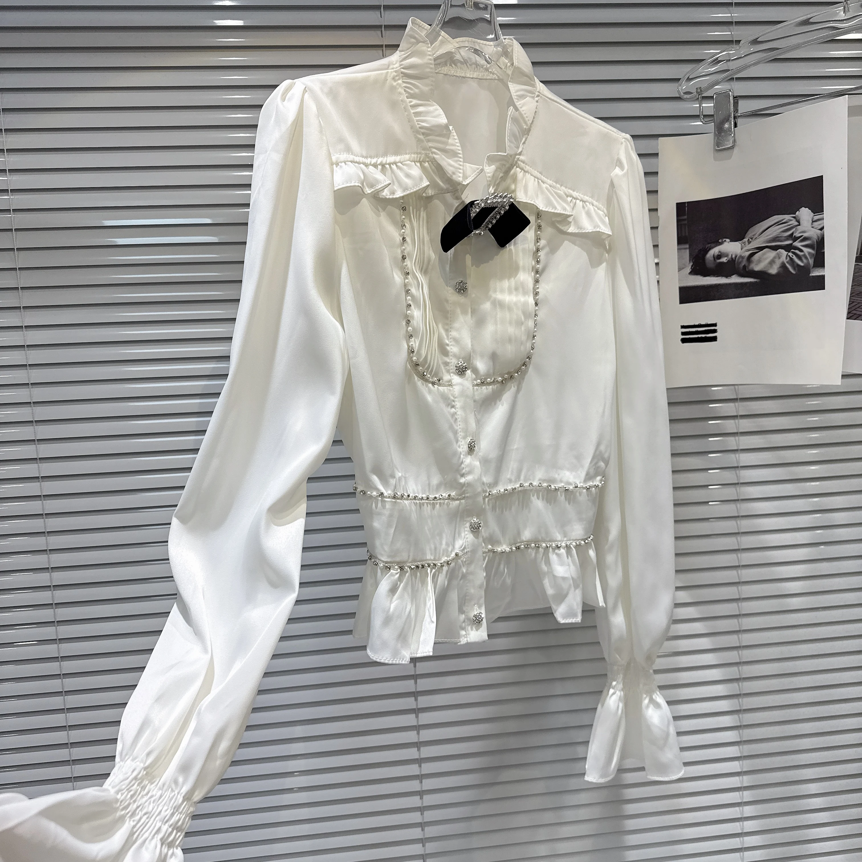 

2025 Autumn New French Style Socialite White Blouse Top Rhinestone Bow Tie Beaded Embellished Lace Mercerized Long Sleeve Shirt
