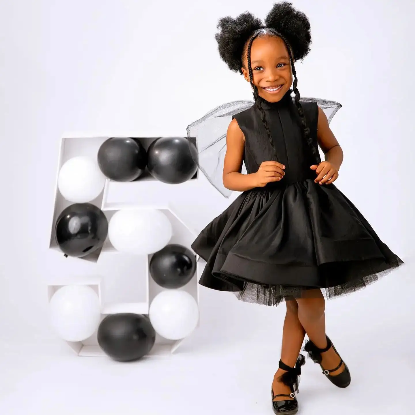 Black Litter Girls Birthday Party Dresses High Neck Knee Length Flower Girl Dresses Baby Kids Formal Wear