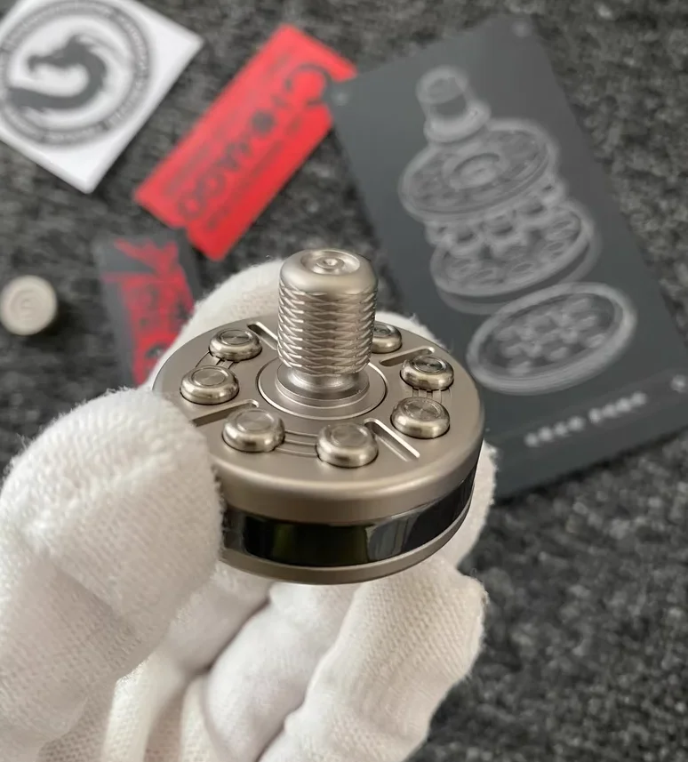 Used EDC YOLO&CHImago titanium alloy + Zirconium material coin Fingertip gyroscope Decompression toys