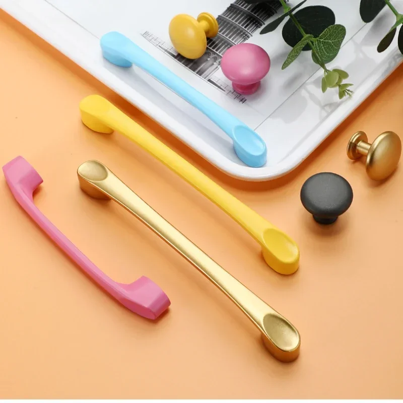 Modern Minimalist Children’s Room Pink Zinc Alloy Solid Handle Wardrobe Drawer Handle Furniture Decoration Hardware