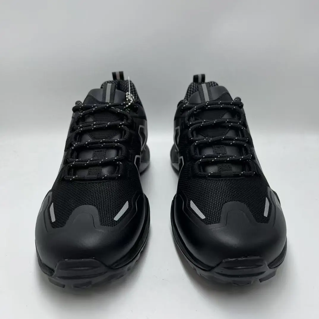 Outdoor waterproof hiking shoes Men's spring and fall mountaineering clothing Mountaineering boots Hunting sneakers