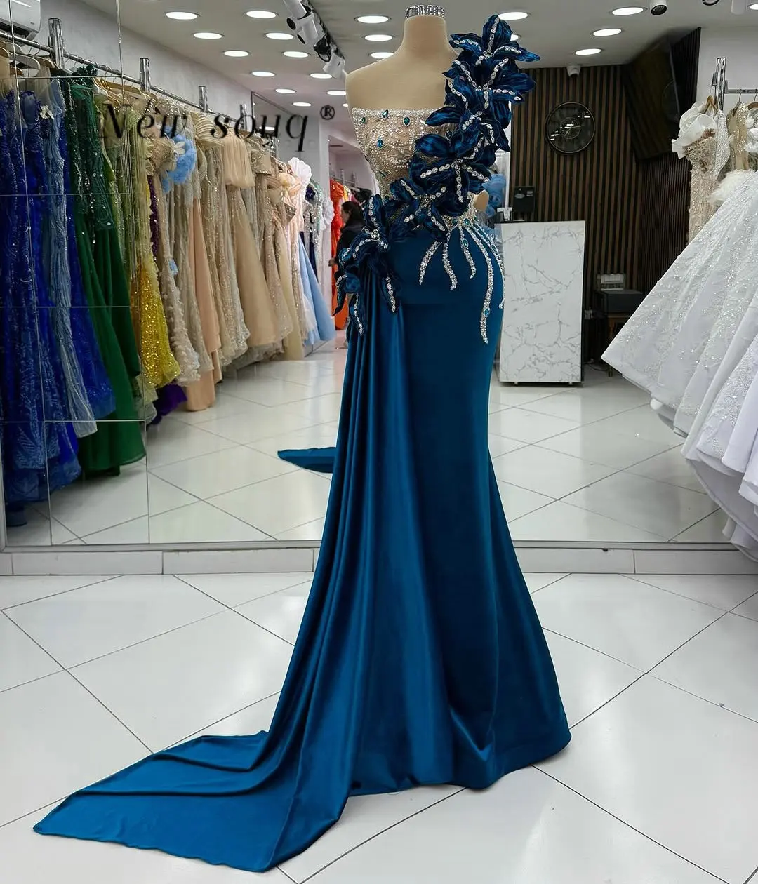 

Dark Blue Crystals Handmade Flowers One Shoulder Evening Dresses Customized Formal Long Mermaid Wedding Reception Party Gowns