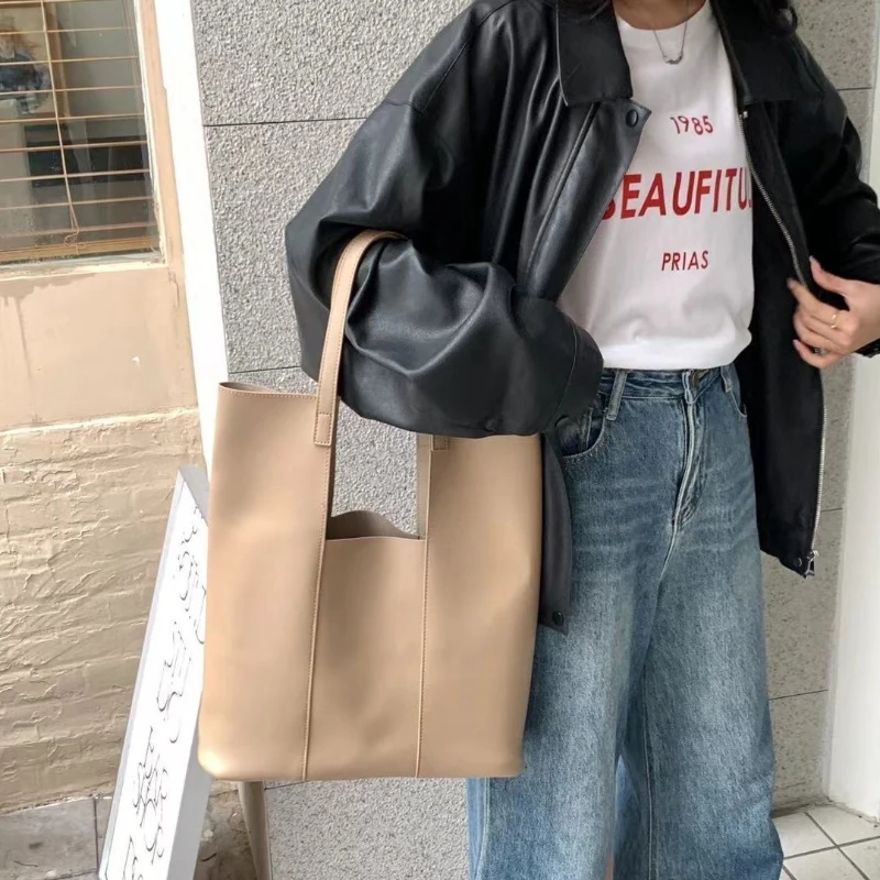 New Niche Original Design Portable Tote Bag 2024 Ins Retro Simple High-grade Underarm Shoulder Package Woman Bag with Pouch