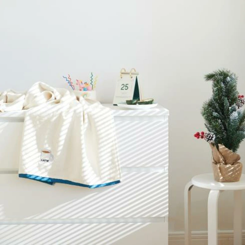 Cotton Face Towel for Children, Household Washing a Face Towel, Bath Towel, Color Embroidery
