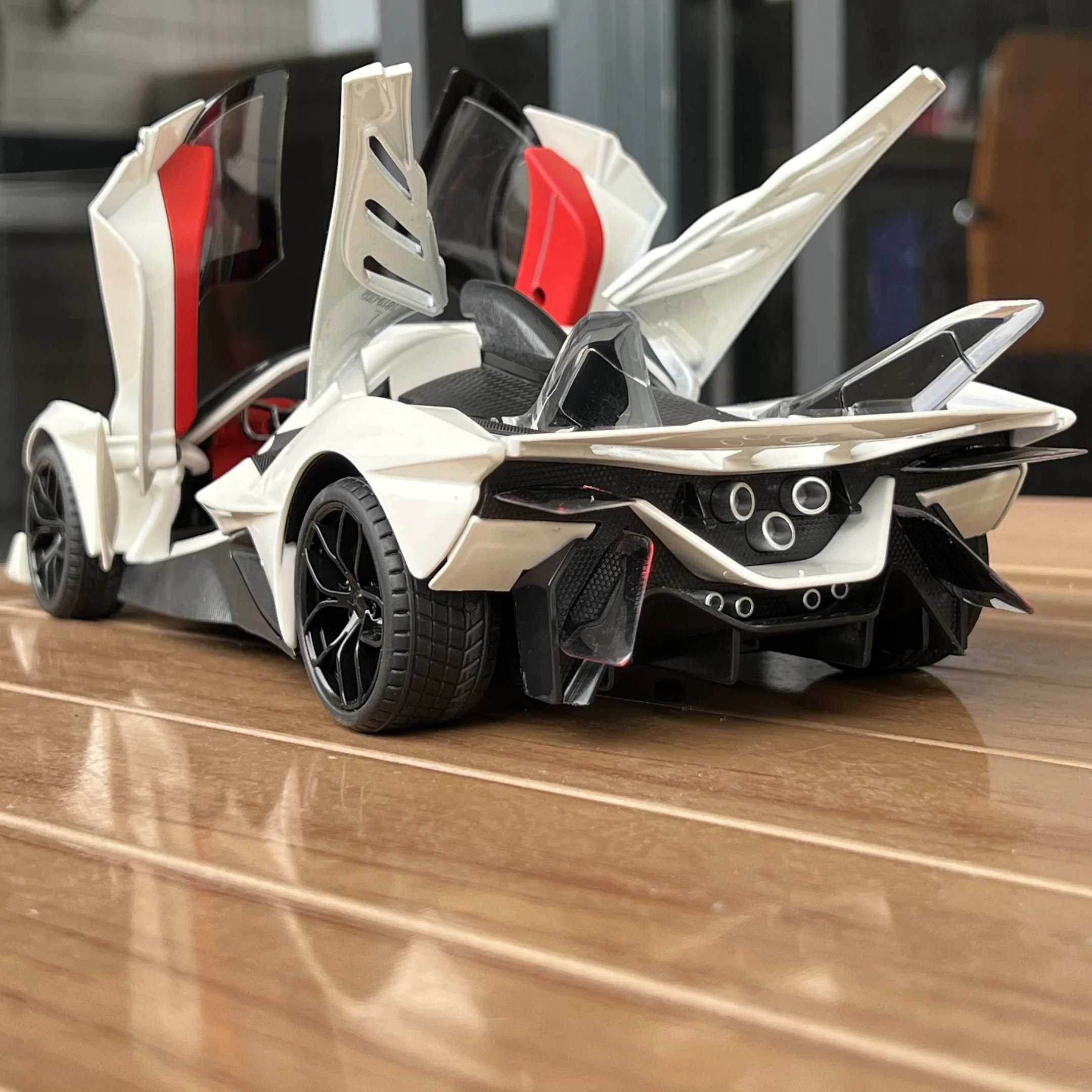 Apollo EVO Car Review: Is This 1/18 Scale Die-Cast Model Worth