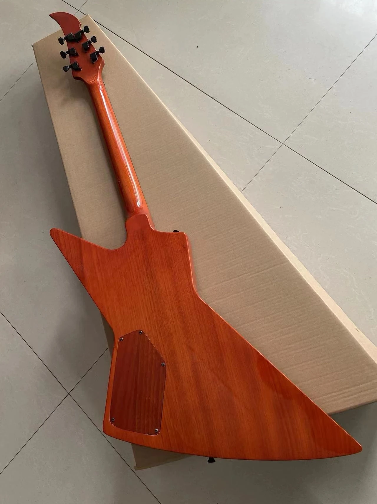 High quality 6-string invisible electric guitar, rosewood veneer, special fingerboard inlay, free shipping, support for customiz