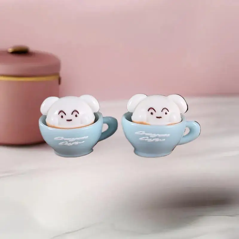 素晴らしい子犬の雪の上のコーヒーマグカップ10個セット - ドールハウスやごっこ遊び用のミニチュアモデル
